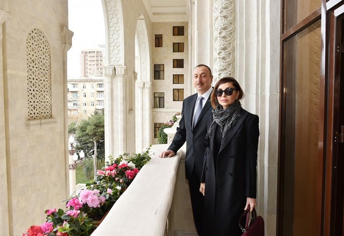 Ilham Aliyev views Azerbaijan Railways administrative building -PHOTOS 